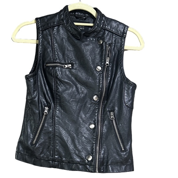 Unique TCEC Black Moto Vest hand painted Asymmetrical Zipper size S - Picture 1 of 7